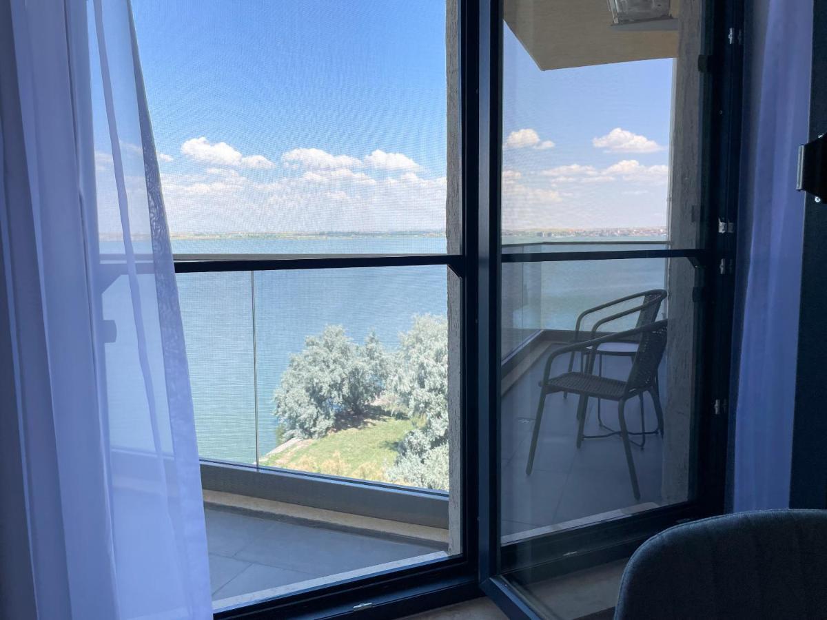 Azure Sea Apartments - Bychoice Mamaia Luaran gambar