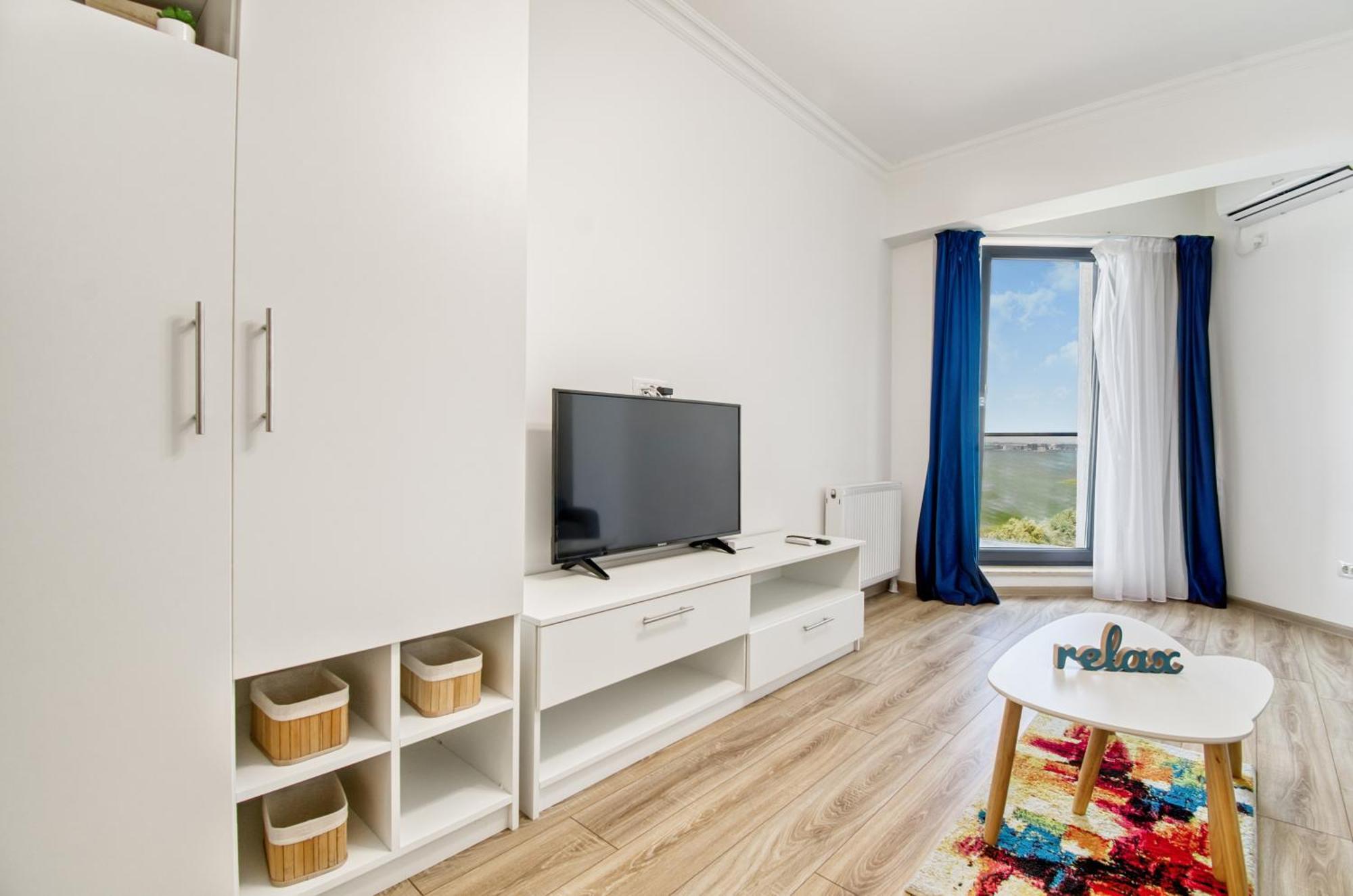 Azure Sea Apartments - Bychoice Mamaia Luaran gambar