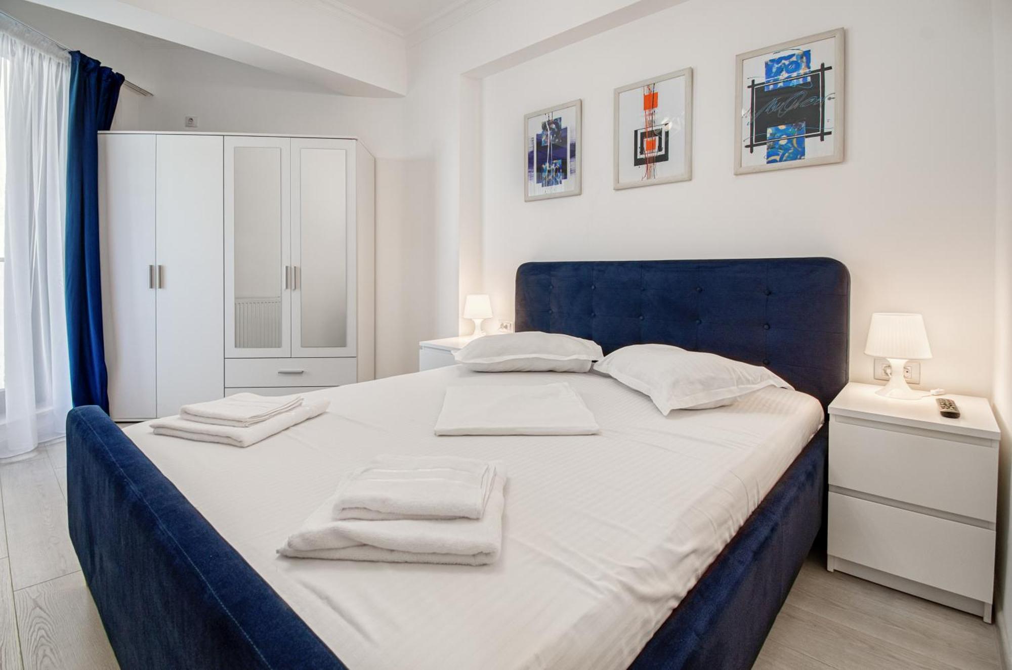 Azure Sea Apartments - Bychoice Mamaia Luaran gambar
