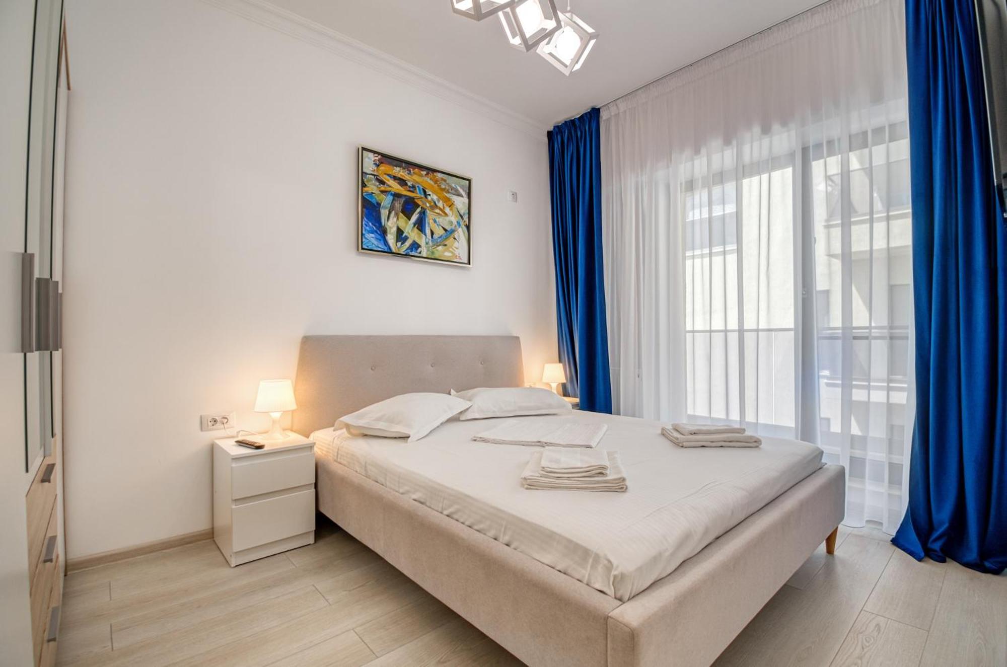 Azure Sea Apartments - Bychoice Mamaia Luaran gambar
